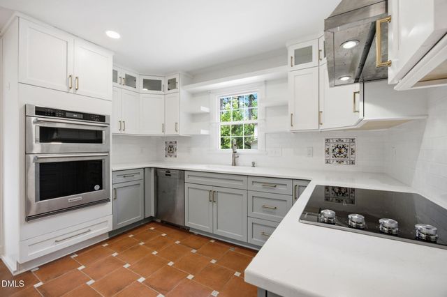 5101 Sandlewood Drive, Raleigh, NC 27609