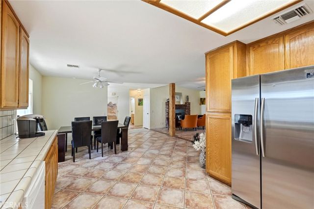 7321 Birch Avenue, Rosamond, CA 93560