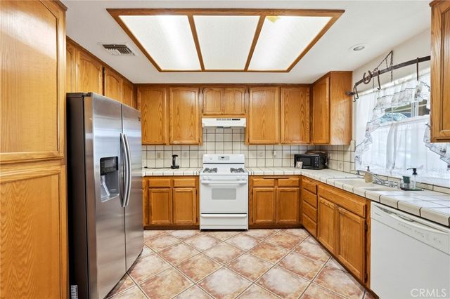 7321 Birch Avenue, Rosamond, CA 93560