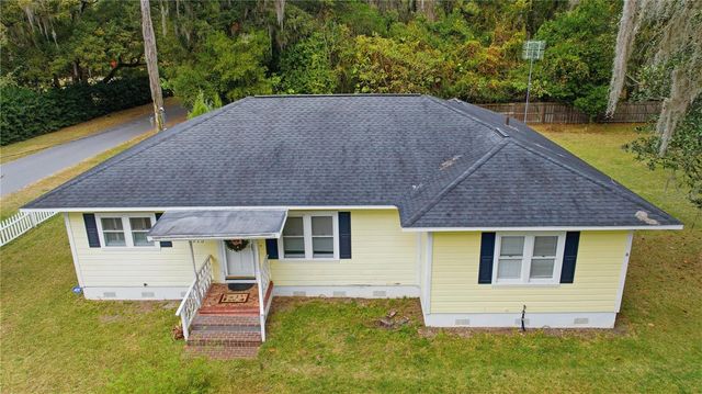 5915 AVENUE F, Mc Intosh, FL 32664