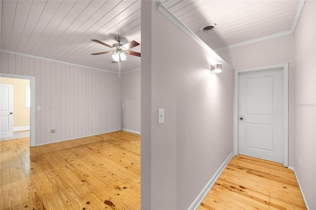 5915 AVENUE F, Mc Intosh, FL 32664