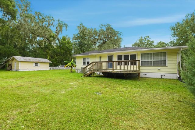 5915 AVENUE F, Mc Intosh, FL 32664