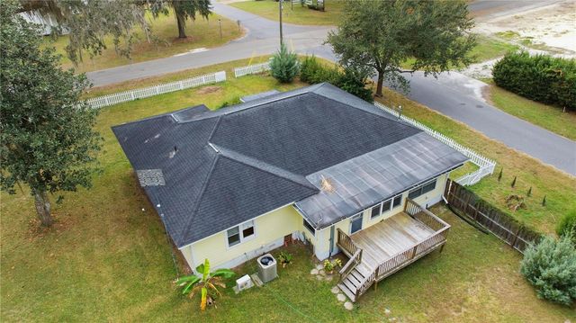 5915 AVENUE F, Mc Intosh, FL 32664