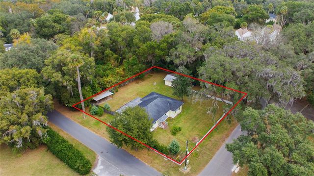 5915 AVENUE F, Mc Intosh, FL 32664