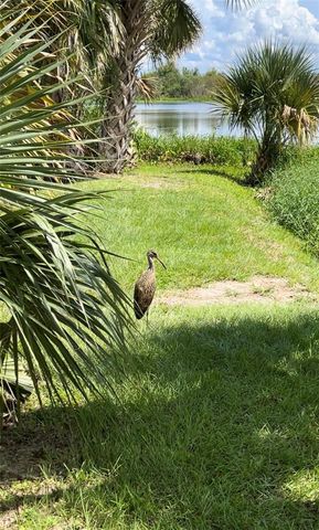 5915 AVENUE F, Mc Intosh, FL 32664