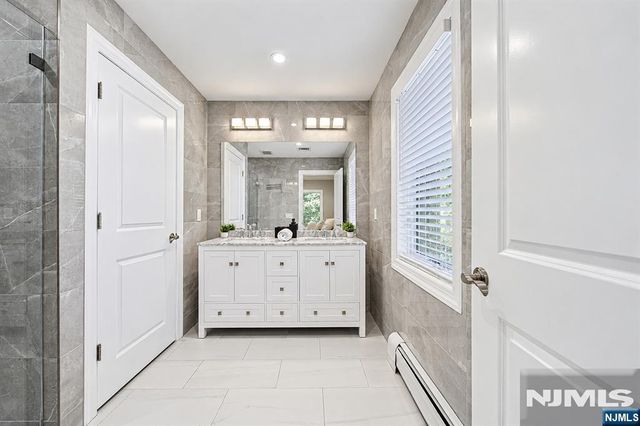 455 Lincoln Avenue 455, Cliffside Park, NJ 07010