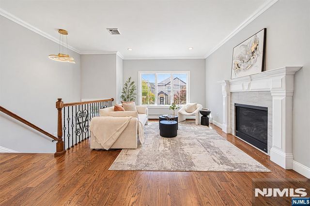 455 Lincoln Avenue 455, Cliffside Park, NJ 07010