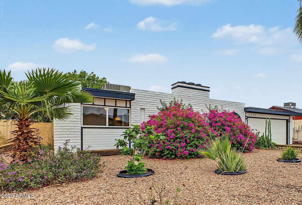 2917 W LAUREL Lane, Phoenix, AZ 85029 — exterior