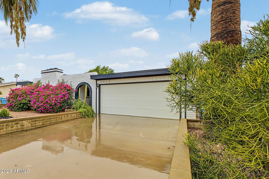 2917 W LAUREL Lane, Phoenix, AZ 85029 — photo 3