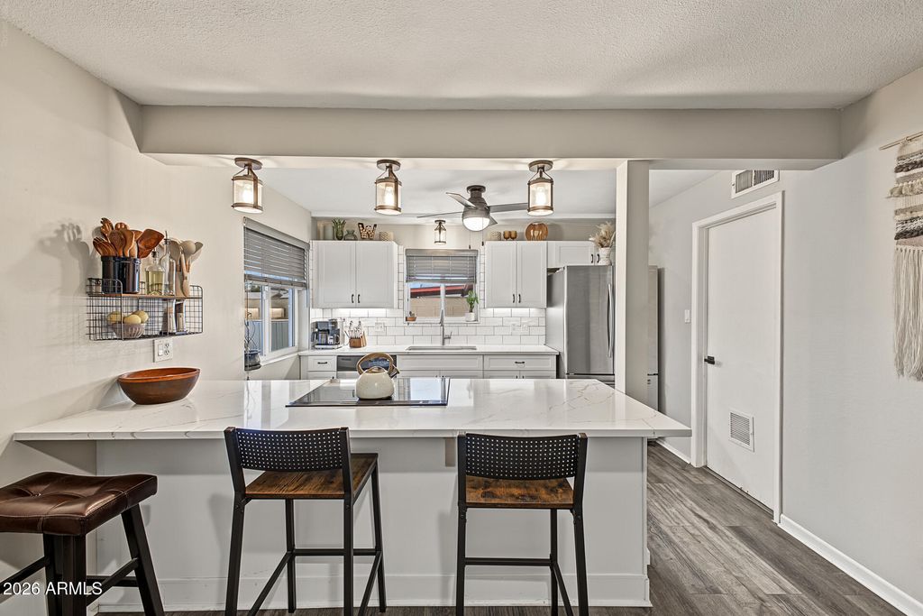2917 W LAUREL Lane, Phoenix, AZ 85029 — photo 4