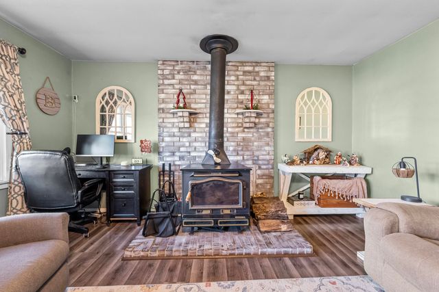 805 N Dogwood Street, Strafford, MO 65757