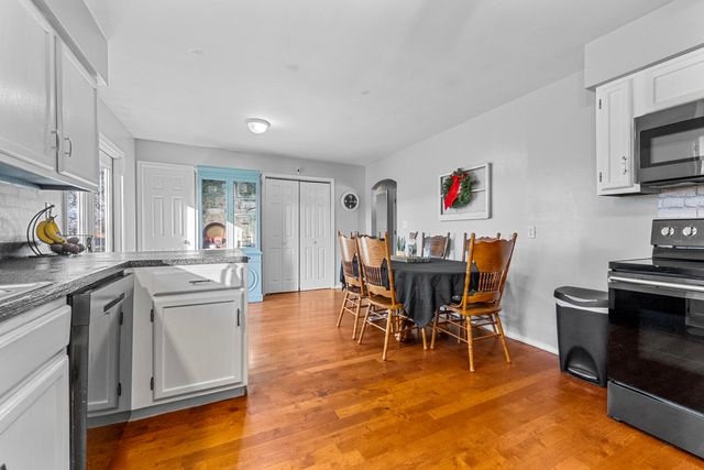 805 N Dogwood Street, Strafford, MO 65757