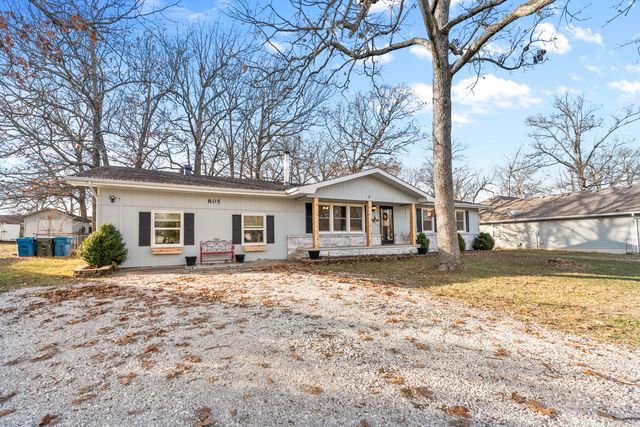 805 N Dogwood Street, Strafford, MO 65757