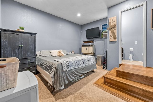 805 N Dogwood Street, Strafford, MO 65757