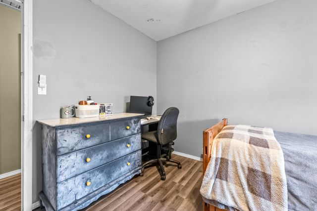 805 N Dogwood Street, Strafford, MO 65757