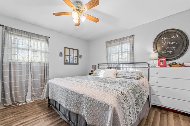 805 N Dogwood Street, Strafford, MO 65757