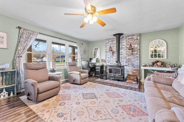 805 N Dogwood Street, Strafford, MO 65757