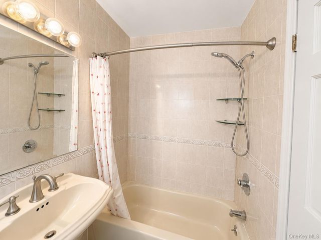 13-09 Michael Court 164M, Bayside, NY 11360