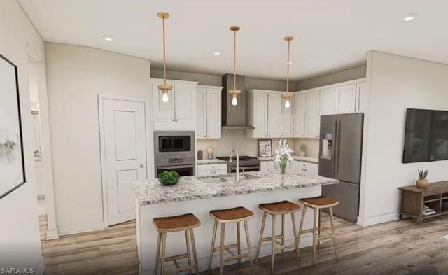 2127 Freemont WAY, Naples, FL 34120