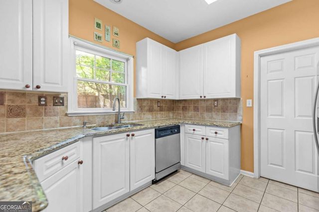 1564 Chadwick Point Court, Lawrenceville, GA 30043