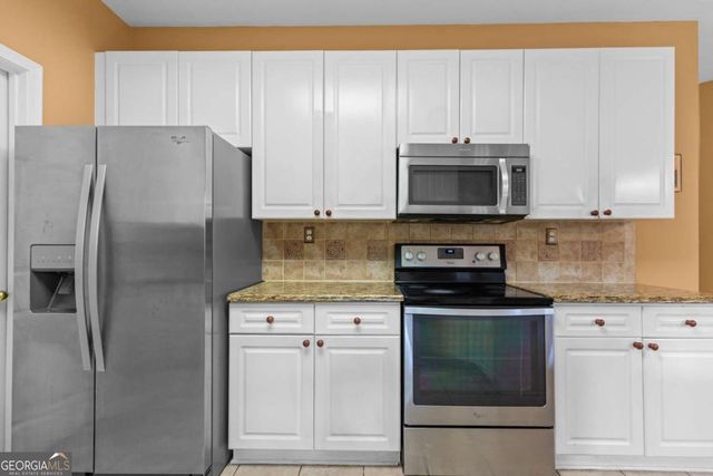 1564 Chadwick Point Court, Lawrenceville, GA 30043