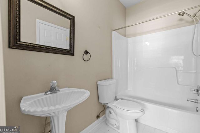 1564 Chadwick Point Court, Lawrenceville, GA 30043