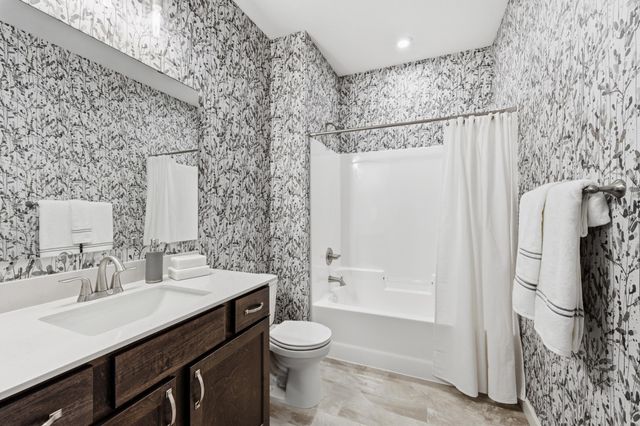 916 Kepler Avenue NE, Hanover, MN 55341