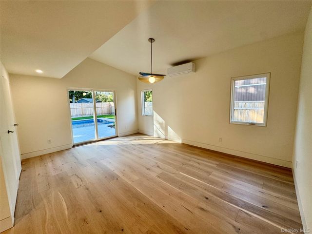 17 Heather Drive, Remsenburg, NY 11960