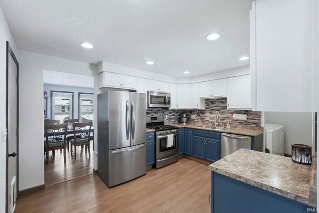 820 Pinetree Drive, Fort Wayne, IN 46819