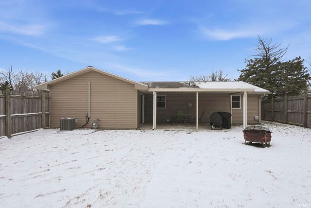 820 Pinetree Drive, Fort Wayne, IN 46819