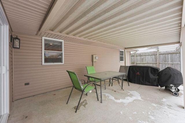 820 Pinetree Drive, Fort Wayne, IN 46819