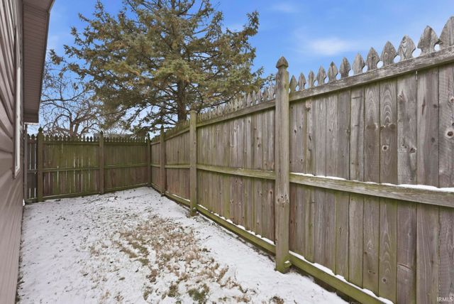 820 Pinetree Drive, Fort Wayne, IN 46819