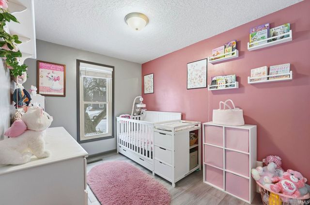 820 Pinetree Drive, Fort Wayne, IN 46819