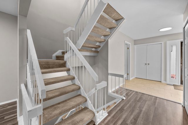 5353 Wright Way W, West Bloomfield, MI 48322