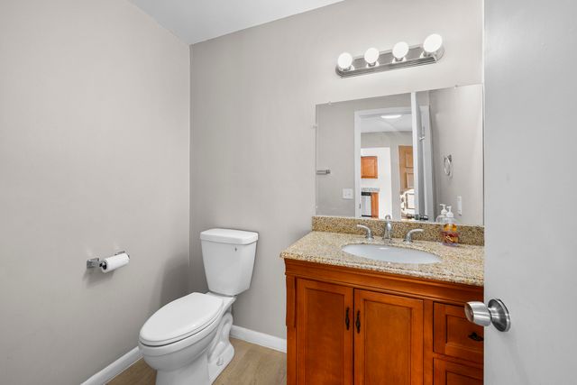 5353 Wright Way W, West Bloomfield, MI 48322