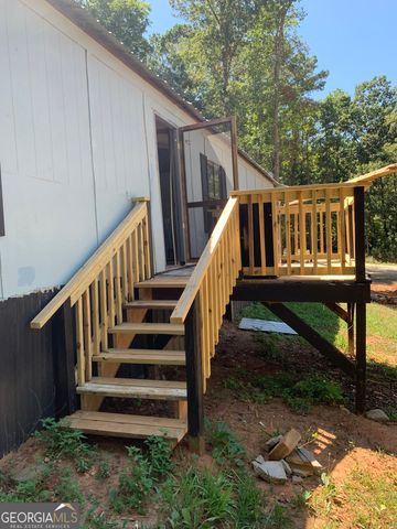 17 Lewis Drive, Lavonia, GA 30553