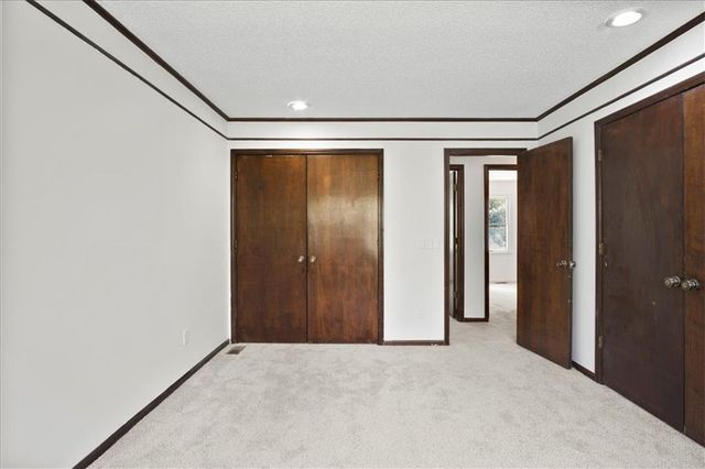 14204 S Raintree Drive, Olathe, KS 66062