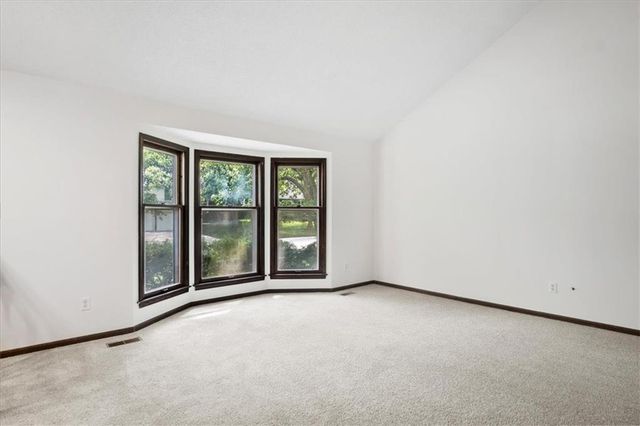 14204 S Raintree Drive, Olathe, KS 66062