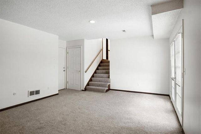 14204 S Raintree Drive, Olathe, KS 66062