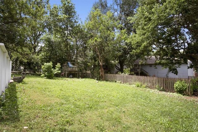 14204 S Raintree Drive, Olathe, KS 66062