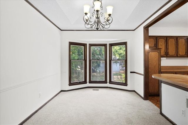 14204 S Raintree Drive, Olathe, KS 66062