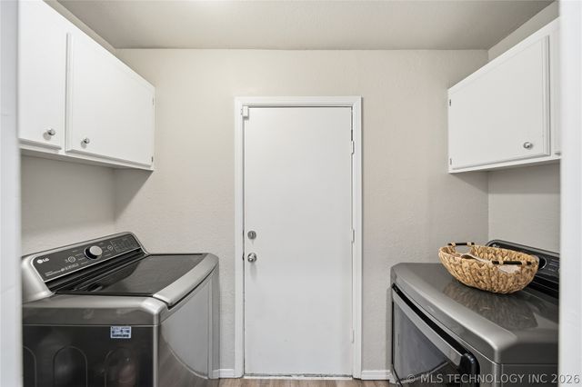 112 N Chestnut Avenue, Broken Arrow, OK 74012