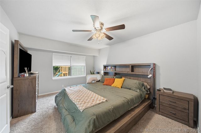 112 N Chestnut Avenue, Broken Arrow, OK 74012