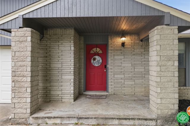 112 N Chestnut Avenue, Broken Arrow, OK 74012