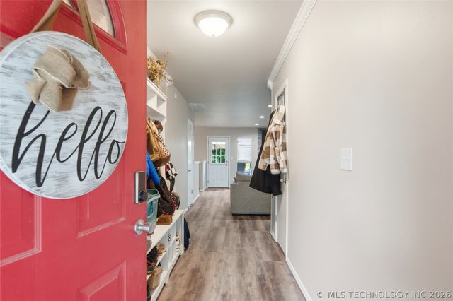 112 N Chestnut Avenue, Broken Arrow, OK 74012