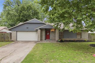 112 N Chestnut Avenue, Broken Arrow, OK 74012