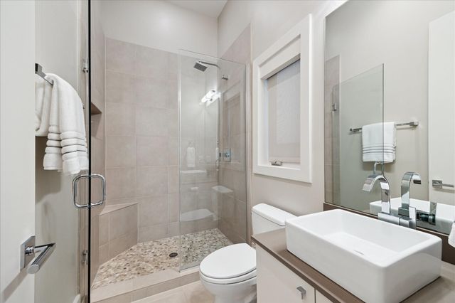 5102 Palmetto Street, Bellaire, TX 77401