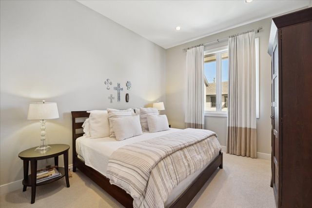 5102 Palmetto Street, Bellaire, TX 77401