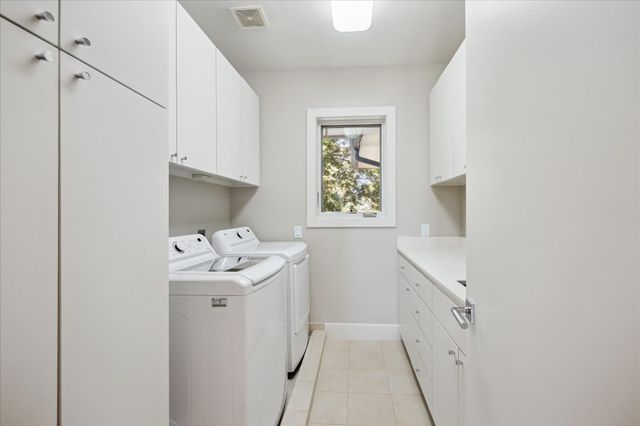 5102 Palmetto Street, Bellaire, TX 77401