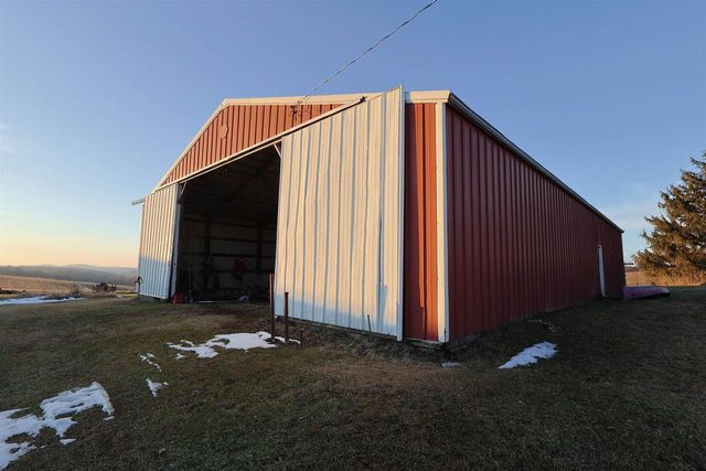 24381 N Irish Ridge Road, Boscobel, WI 53805